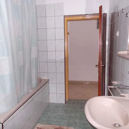 In Grebastica 7184 Apartmán Baselovici